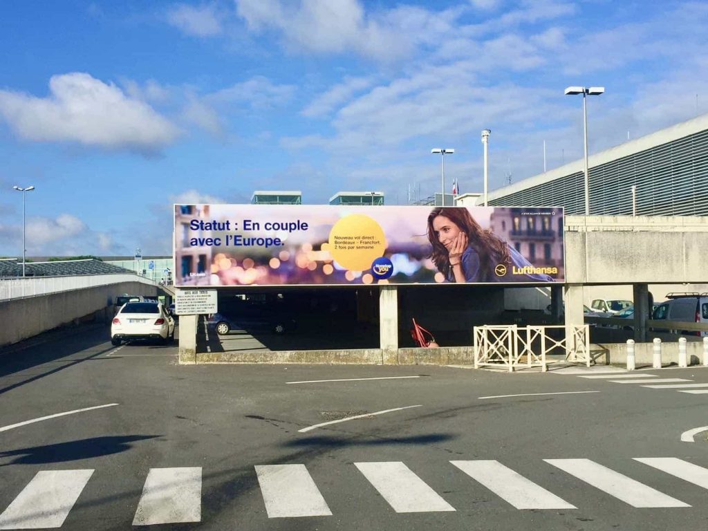 toile tendue extérieure AEROPORT de Bordeaux 20 m² signalétique